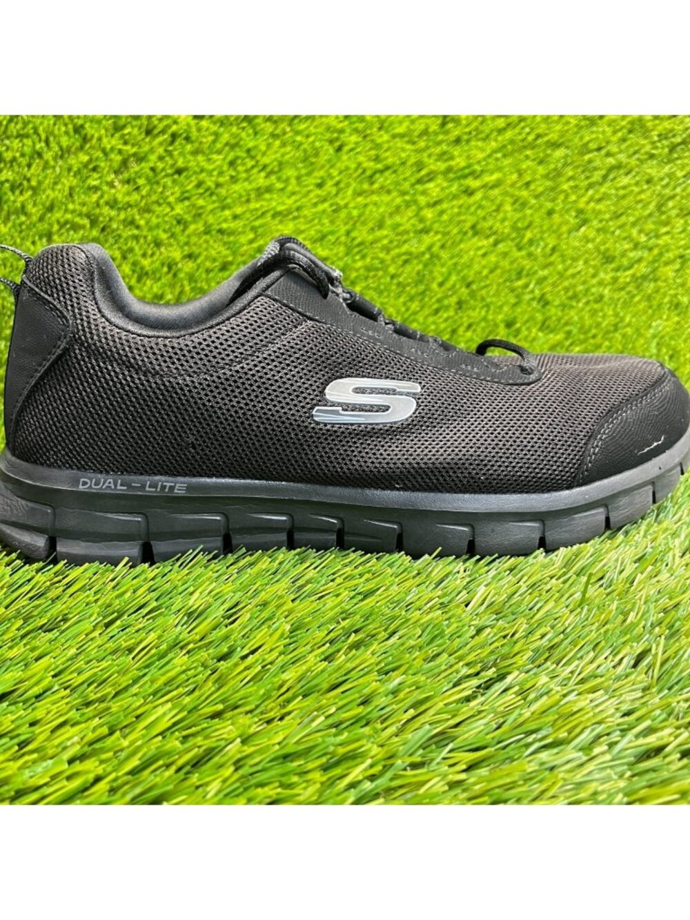 Skechers Sure Track -Jixie Mens Size 9 Black Alloy Toe Work Shoes Sneakers